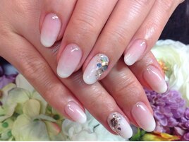 ホワイトグラデーション