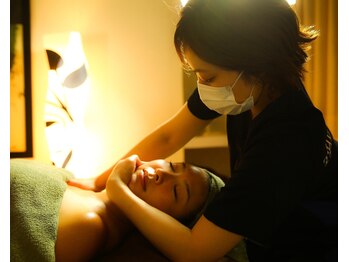 ザ フェイス 横浜桜木町店(THE FACE)/アーユルヴェーダコルギで小顔