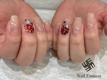 ネイル エミュスト(Nail Emuest)/ハートネイル/ホロネイル
