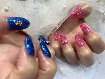 エーナイン イオン秋田中央店/青×ピンク 1カラーネイル