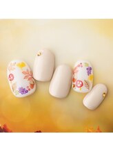 ラ カゼッタ(La casetta)/水彩紅葉ネイル