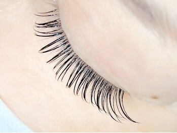 メメピュア 豊中(me me pure)/長モチ◎バラつきにくいまつ毛。