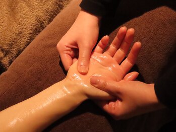 仙豆のちから 札幌琴似店/オイルハンドマッサージ