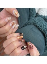 ルナ(LuNa)/ニュアンスネイル/ホロネイル