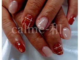 大人可愛いチェック柄ネイル