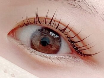 エレナ アイビューティー(Ele'na eye beauty)の写真/【毛質改善できるまつげパーマ】上品×高品質で満足感のある仕上がり！定期的に続けるとハリコシもUP♪