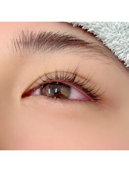 ナチュラル上品な目元にしたい