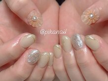 ピカネイル 上野 御徒町(Pika Nail)/持ち込みｘホワイトｘアート
