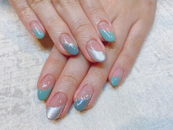 レアレアネイル(Lealeanail)/【パラジェル】斜めフレンチ