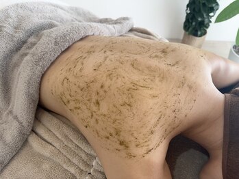 ラ フォルポ 恵比寿(La forepos)/背中無農薬ハーブピーリング