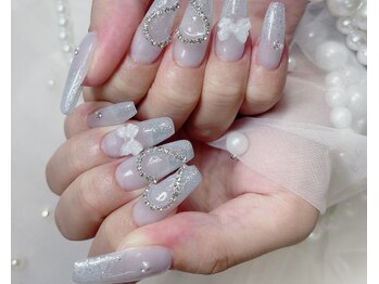 ナイスミーネイル(Nice Me Nail)の写真/【関内駅2分】心がキュンとときめくネイルをお届け♪夜は21時まで営業で仕事帰りに立ち寄れるのも◎