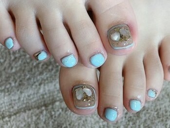 美容室 トムソーヤの写真/細部まで美しくいたいあなたへ☆足元を彩る可愛いネイルで女子力UP！フットネイルも当サロンにお任せ♪