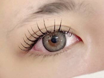 リフラ チャヤ(Li-Fra CHAYA)/マツエクDesign