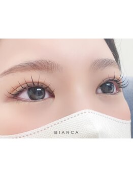 ナチュラル上品な目元にしたい