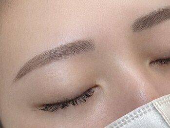 アールプラス 新宿(ar+)/眉毛ワックス 担当miki