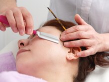 ビースタイル(BE STYLE)/シェービング施術風景