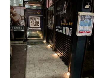 エニー(Any)/エントランス