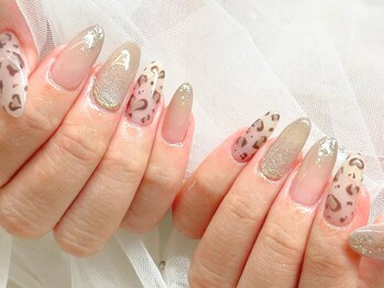 ナイスネイル 博多駅前店(NICE NAIL)の写真/【パラジェル取扱】手描きアート・持ち込みデザインもオフ無料♪長さ出しも[博多]
