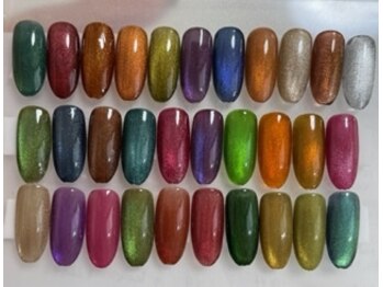 ムムネイル(Mum nail)/不思議な奥行マグネットネイル♪