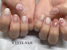 ホワイトネイル(WHITE NAIL)/フラワーネイル/春ネイル