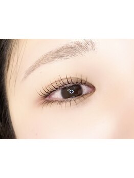 ナチュラル上品な目元にしたい