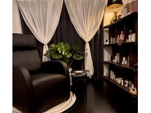 サロン オキーフ(Salon O'keeffe)の雰囲気（静かで落ち着いた雰囲気の店内でお過ごしいただきます♪）