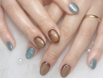 コンサート(Concert)/流行のブラウンニュアンスネイル