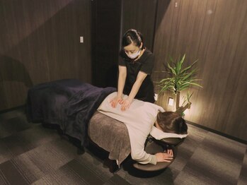 スローミー(slowmmy)/揉みほぐしながら本格施術！