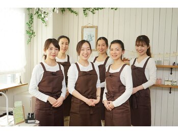 プリナチュール 大宮店/ネイルケアのことはお任せ！