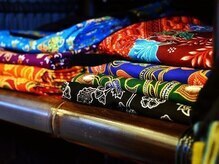 ラダシア 向ケ丘遊園店/カラフルなタイパンツ