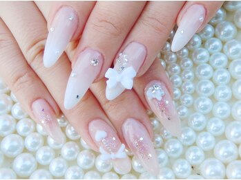 フラッシュネイル SORIO宝塚店の写真/ラメグラ¥3490★ワンカラ-,カラグラ¥3790★シンプルコ-ス¥4290★[フット]¥4980★流行デザインサンプル多数!