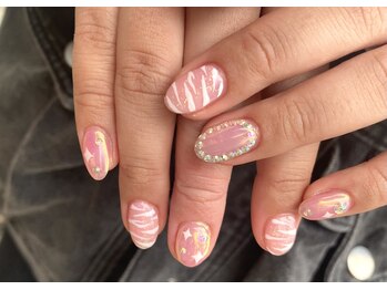 カマルスパラトゥ(KAMAL spa RATU)/ピンクネイル