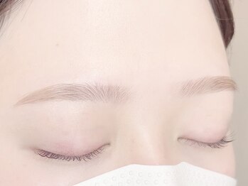 クルミ(Kurumi.)の写真/［眉毛迷子&濃い眉毛さん必見]計算され尽くしたデザインで隠したい眉毛から卒業♪