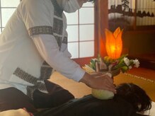 くすの木タイ古式サロン アンド スクール/タイ天然ハーブボールマッサージ