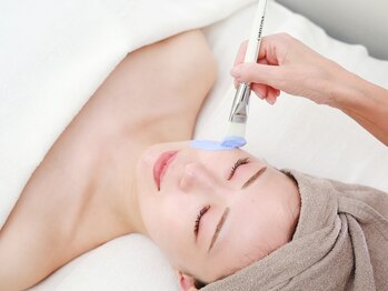 プルソワン 江坂/《イラストリアス》