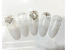 ラリュールネイル(L'Allure nail)/白ブライダルネイル￥8200