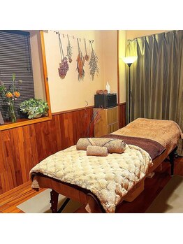 アロマ プリュム ド パン(aroma plume de paon)/《内観》