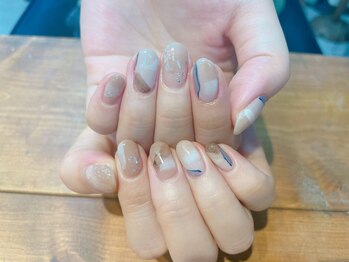 アトリエ ツメ(atelier TsuMe)/ニュアンスネイル/ベージュ