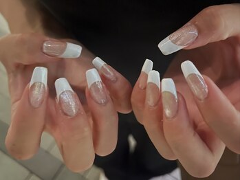 サクノネイル(SAKUNONAIL)/白フレンチマグネットネイル