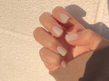 シェリーラメール 渋谷(cherielamer)/オフホワイトネイル　￥6,700