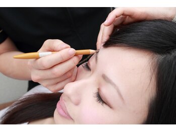 リラクア(Rela Qua)/アイブロウデザイン