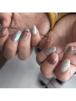 モニーク(Monique)/