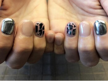 プラハネイル(+HER 美甲)/ブラックミラー×ブラックシェル