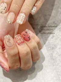 ぷっくりチェックネイル