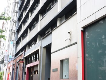 アムール 麻布十番(Amour)/駅から30秒の場所にあるサロン