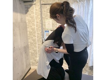 全力ストレッチ 川口店/最後は座位でのストレッチ