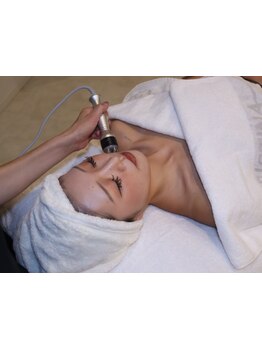 ホウレイ線・たるみ改善！予防ケア