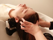 ファムスパ(FamSpa)/高濃度炭酸で頭皮クレンジング