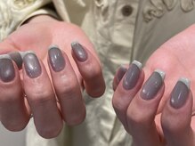 シー(She)/マグ×フレンチ