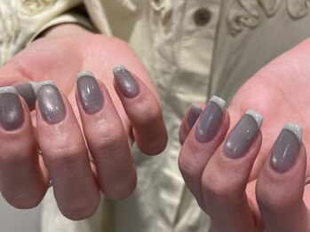 シー(She)/マグ×フレンチ